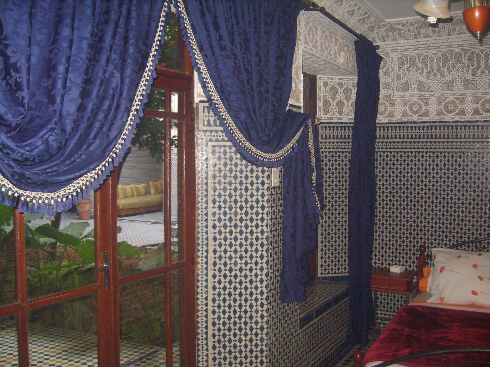 Riad Les Chrifis Navette Aeroport 24 Sur 24 Fès Pokoj fotografie